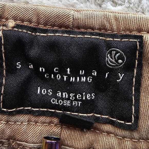 Santuary Brown Crop Pants Button Detail and Pocket Detail 31 - Picture 6 of 8